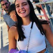 Estudiante de ADE y Derecho dispuesta a dar clases de apoyo y refuerzo en varias materias a alumnos de primaria y ESO