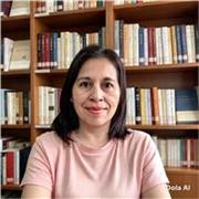 Hola! Soy Paola, profesora de Lengua y Literatura con experiencia en nivel primario y secundario con un enfoque claro y adaptado
