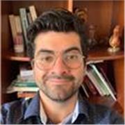 Profesor didáctico que promueve la participación del estudiante. Tengo experiencia en varios niveles. 