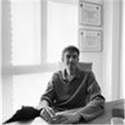 Profesor de ajedrez con más de 5 años de experiencia. Además de graduado en Psicología y ejerciendo en el ámbito clínico. 