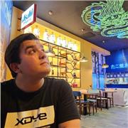 Soy un estudiante del doble grado de ingeniería electrónica industrial e ingeniería mecánica, mis puntos fuertes son las matemáticas, la programación de autómatas y la electrónica y electrotecnia.
Doy clases de programación de autómatas y diseño de microp