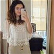 Maestra de ciencias políticas, con experiencia en derechos humanos