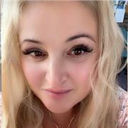 I am a friendly, patient and encouraging bilingual tutor who understands the challenges of learning English.