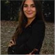 Sono una persona dinamica e comunicativa, con esperienza nella gestione delle relazioni e una forte passione per le lingue e le cu