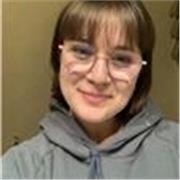 Offro lezioni private a studenti delle scuole medie e delle superiori, garantendo passione e competenza