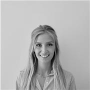 Laureata alla magistrale di lettere, offre ripetizione in materie umanistiche (italiano, grammatica, letteratura, storia, geografia, filosofia, latino) per ragazzi delle scuole medie e del liceo a Milano con possibilità di svolgere le lezioni anche da rem