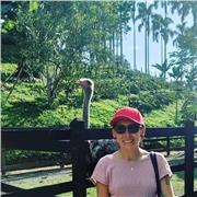 Divertida profesora de español para niños y adultos