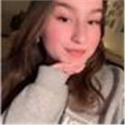 Étudiante avec de grande facilité en pédagogie une grande patience, forte en français et maîtrise des programmes primaire. 