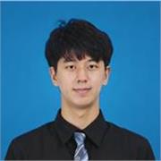 Soy hablante nativa de chino, llevo cuatro años en España. Doy clases de chino y matemáticas.