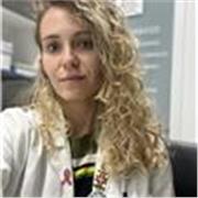 Laureata in Farmacia offre lezioni in chimica biologia scienze e farmacologia