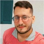 Ofereço aulas de língua inglesa com dinâmica divertida e proposta que fará o aluno se apaixonar pelo idioma