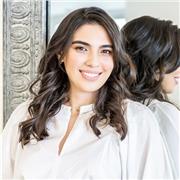 Profesora licenciada en veterinaria con casi 20 años de experiencia