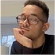 Profesor de Música Titulado en Cuba( Piano, Saxofón, Lenguaje Musical)