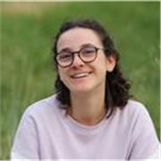Studentessa universitaria di Matematica offre lezioni online di matematica e aiuto compiti per studenti di medie e superiori