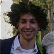Laureato in Fisica impartisce lezioni di Matematica, Fisica, Analisi o Algebra lineare a studenti di scuole medie, scuole superiori o università