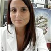 Laureata in scienze biologiche, dottorato in oncologia molecolare e specializzata in Patologia Clinica
