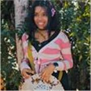 Profesora de apoyo en inglés flexible certificada B2, preparada para ayudar a los niños a desarrollar mejor su lengua inglesa