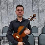 Professor de música oferece aulas de: iniciação músical, teoria músical, teclado/piano, violão, violino, viola clássica e contrabaixo