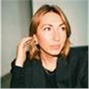 Ich bin ausgebildete Englischlehrerin und unterrichte bereits seit 2011