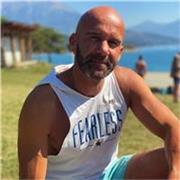 Professeur du sports
Salle du sport 
Piscine 
Cours particuliers à domicile où l'extérieur 