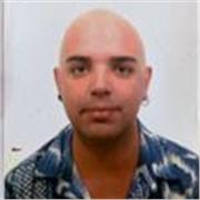 Soy graduada en Filosofía por la Universidad de Granada y actualmente curso el Máster en Estudios Avanzados en Filosofía en la UCM