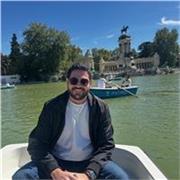 Soy un arquitecto profesional, actualmente haciendo un master en programacion