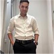 Experiencia en animación turística y clases de baile de diferentes géneros musicales.  