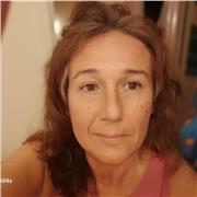 J'enseigne les langues etrangeres anglais, espagnol et /ou italien