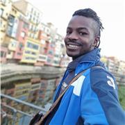 Profesor de clase particular apto para impartir clase a extranjeros (niños como adultos)