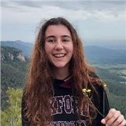 Recién graduada de ingeniería química ofrezco clases de matemáticas, física o química