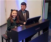 Insegante di musica con un master in didatica della musica offro lezioni private da più di 15 anni parallelamente al mio lavoro