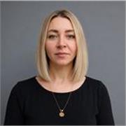 Online English Trainer Helping Professionals Communicate with Confidence