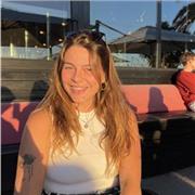 Estudiante dispuesta a dar clases particulares