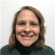 Graduada en Ingeniería Informática, doy clases de Matemáticas con un enfoque claro, paciente y adaptado a cada alumno.