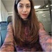 Profesora de contabilidad y economía. Con muchos años de experiencia tanto dando clases como en el mundo empresarial.