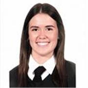 Estudió Ingeniería industrial y estudié Bachillerato Tecnológico con 10 de media. 