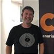 Soy licenciado en Veterinaria y especialista en etología clínica. Tengo conocimientos en areas de medicina, biología y psicología