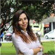 Soy arquitecta especializada en la enseñanza de Tendencias de la Decoración, Complementos Decorativos y Diseño de Espacios.