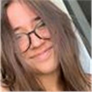 studentessa universitaria offre ripetizioni e aiuto studio di letteratura italiana
