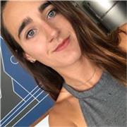 Maestro de arte con experiencia en clases presenciales y en línea para niños y adultos