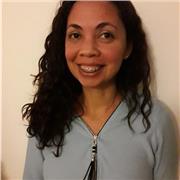 Sono una insegnante di madrelingua spagnola, ho lavorato con i bambini per 13 anni a scuola in santo Domingo. Vivo in Italia da alcuni anni e sono residente in Valle D'aosta