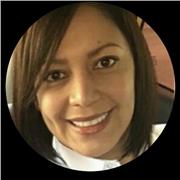 Psicologa, Coach, Master en PNL especialista en liderazgo, acompaña en procesos de desarrollo y superación personal