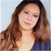 Psicologa, specializzanda in psicoterapia, impartisce lezioni inerenti alla psicologia