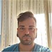 Soy graduado en ADE y Derecho por la UGR