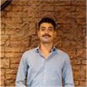 Estudiante avanzado dicta clases de introducción a la psicología y filosofía