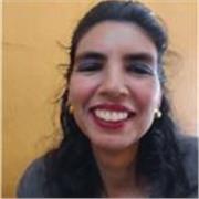 Profesora de cultura General imparte clases de lengua