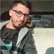 Puc enseñyar els nois a fer esport jugar futbol com fer exercici i moltes mes coses