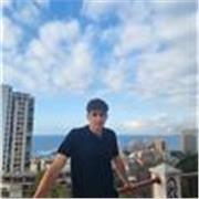 Me defino como un profesor dinámico, empático y con gran capacidad de comunicacion.Adquiridas con mi formación.