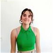 Profesora apta para estudiantes de primaria y secundaria.