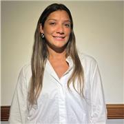 Profesora de histologia/ biologia, tanto para universitarios como para alumnos de primaria y secundaria